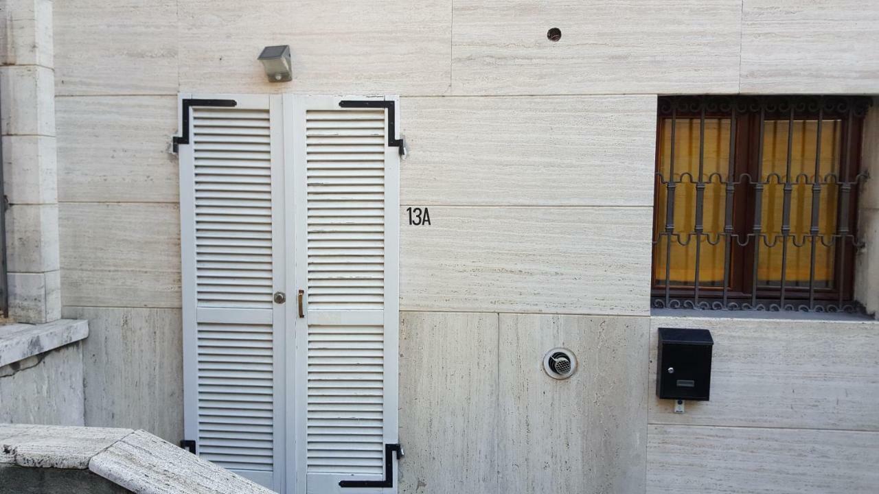 Location Turistic Monolocale Nel Parco Del Santuario Apartment อัสตี ภายนอก รูปภาพ