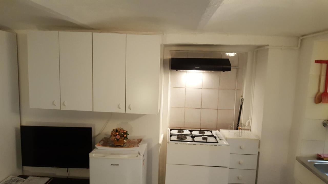 Location Turistic Monolocale Nel Parco Del Santuario Apartment อัสตี ภายนอก รูปภาพ