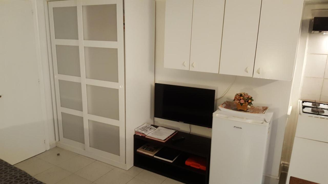 Location Turistic Monolocale Nel Parco Del Santuario Apartment อัสตี ภายนอก รูปภาพ