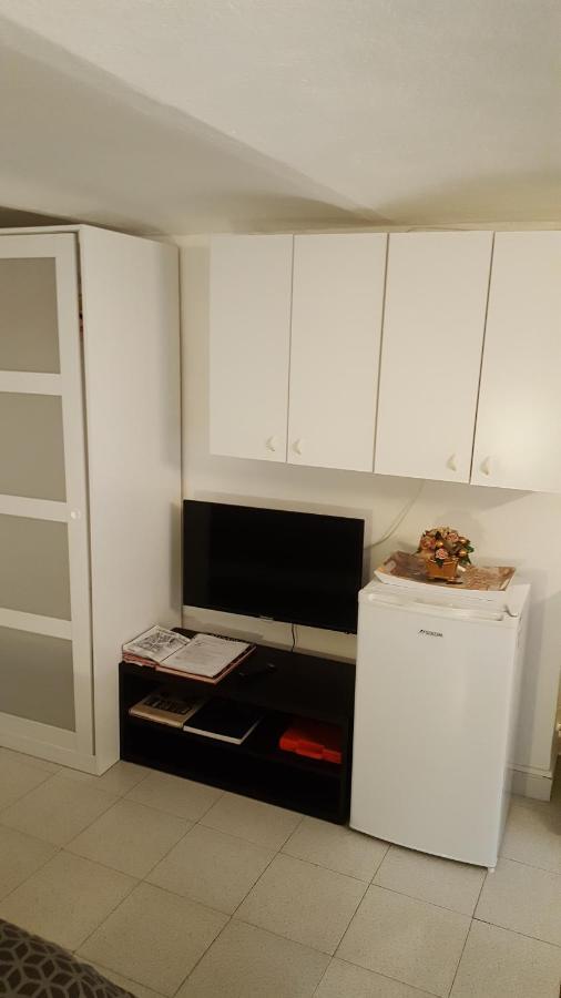 Location Turistic Monolocale Nel Parco Del Santuario Apartment อัสตี ภายนอก รูปภาพ